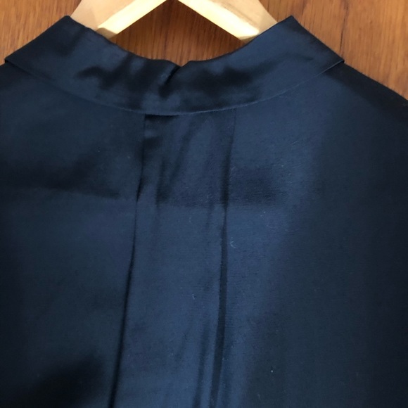 Significance black ladies blouse EUC size 6 - Picture 3 of 5